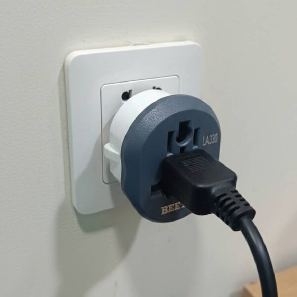 New-Project-45.jpg Adaptateur 16A / 2500W BEETRO LA330